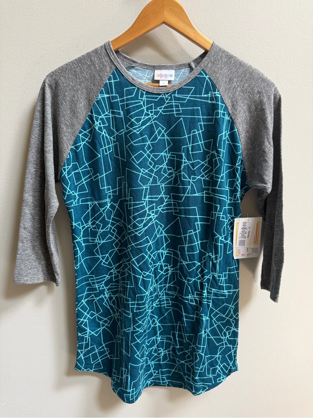 NEW LuLaRoe Randy Raglan Baseball Tee Small Blue Geometric 3/4 Sleeve Soft Modal